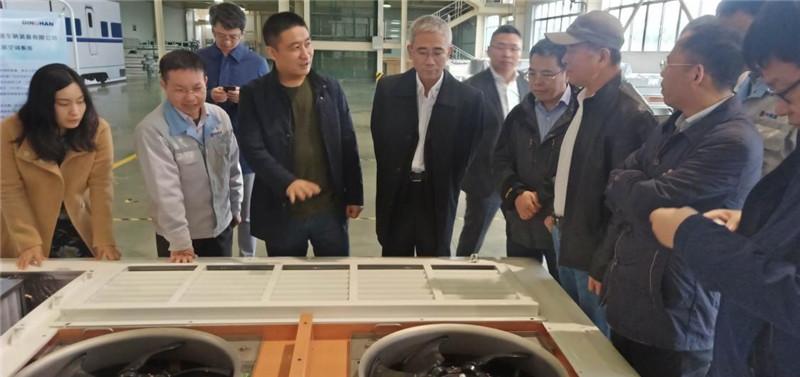陈江平教授领衔团队自主研发的国内首台轨道交通CO2列车空调发布8.jpg