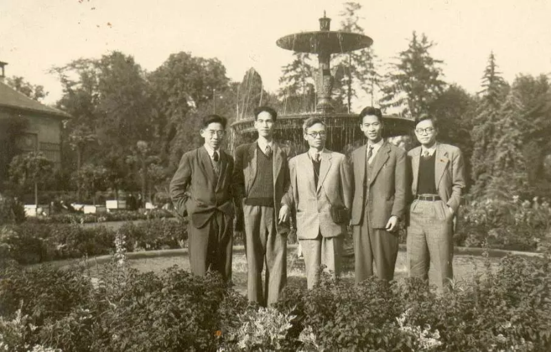 1951年，吴文俊.png