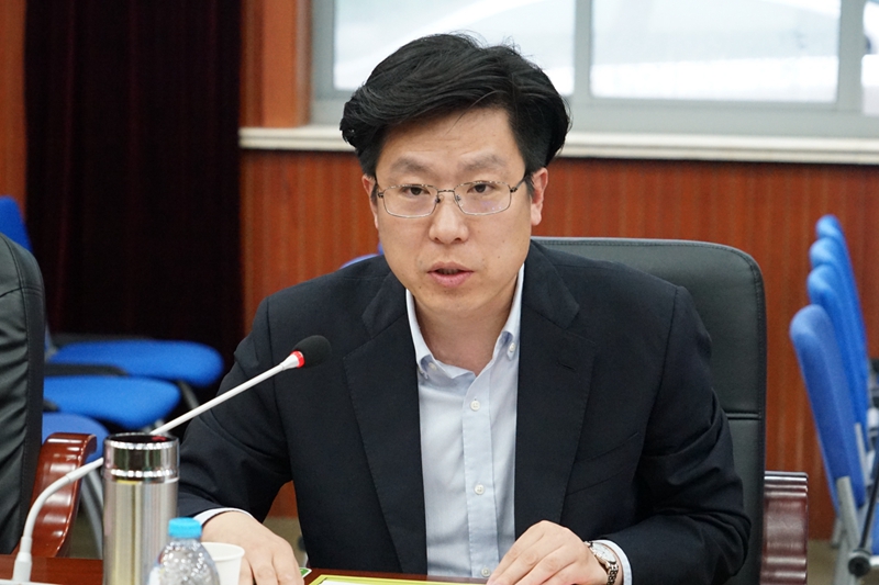 李鹏.jpg