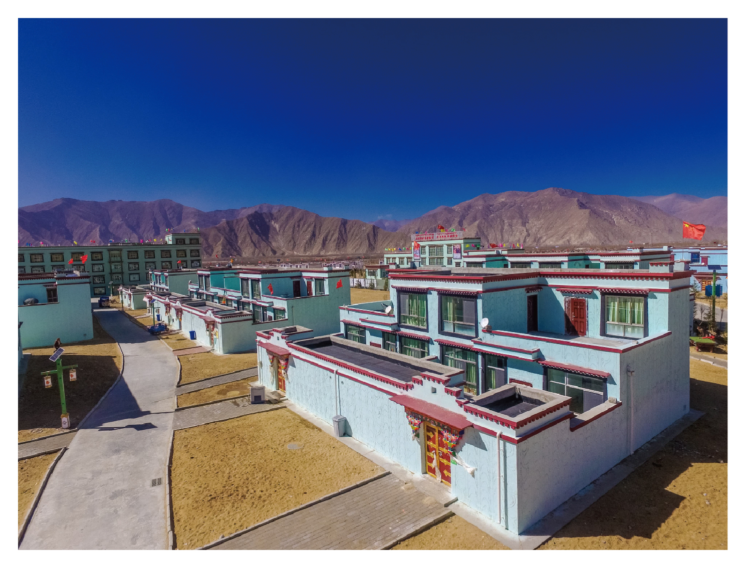 西藏日喀则第二中学400米透气型跑道项目