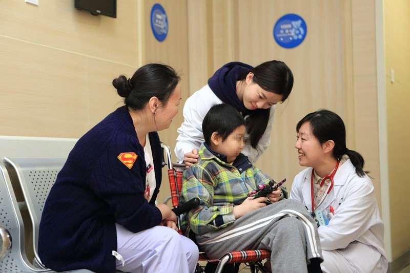 上海儿童医学中心护士图片