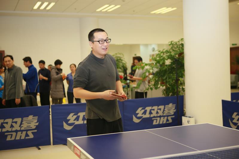 2018-12-21-三队乒乓球友谊赛-张雅摄 (3).jpg