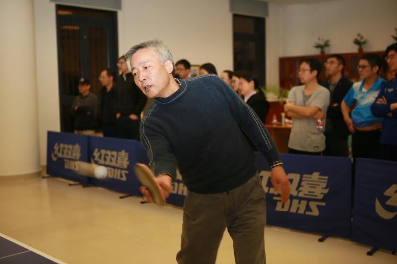 2018-12-21-三队乒乓球友谊赛-张雅摄 (6).jpg