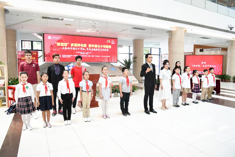 20190925_094427_710.jpg 11-朗诵图.jpg