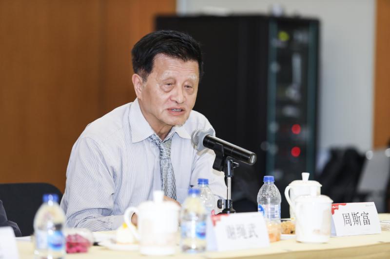 上海交通大学安泰系统工程与管理科学校友会理事长周斯富教授主持.jpg