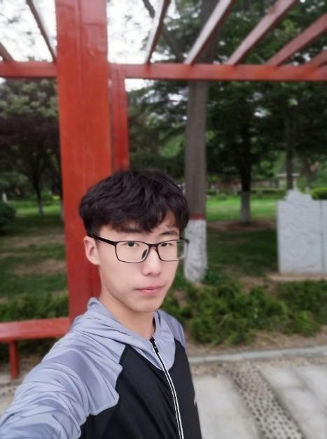1-陆炳楠-个人生活照.jpg