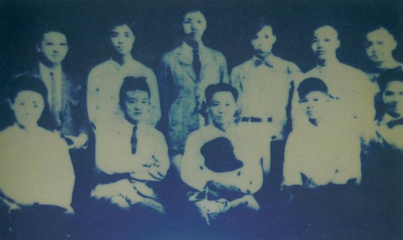 05 1925年6月26日，中华全国学生联合会第七次全国代表大会在上海召开，张永和（后排右二）作为执行委员参加会。_副本.jpg