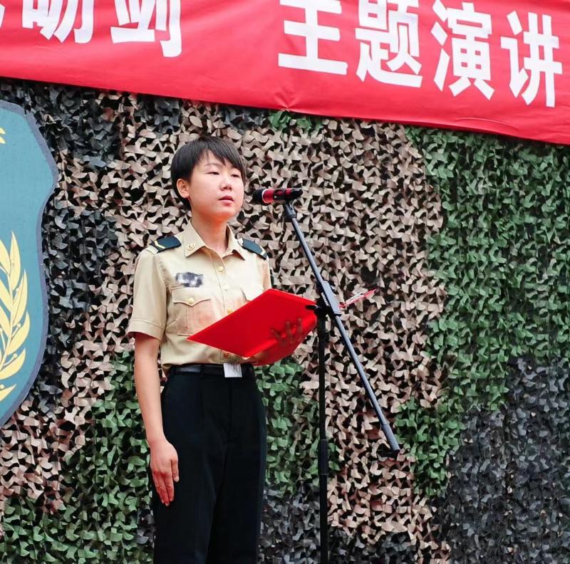 图1、3 主题演讲.JPG