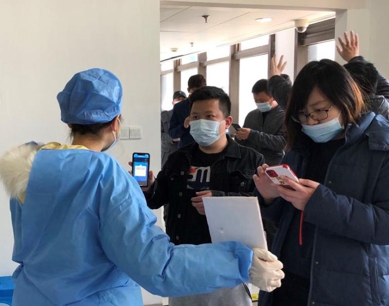 图6 徐汇区新冠肺炎疫苗集中接种点志愿服务-横版.jpg