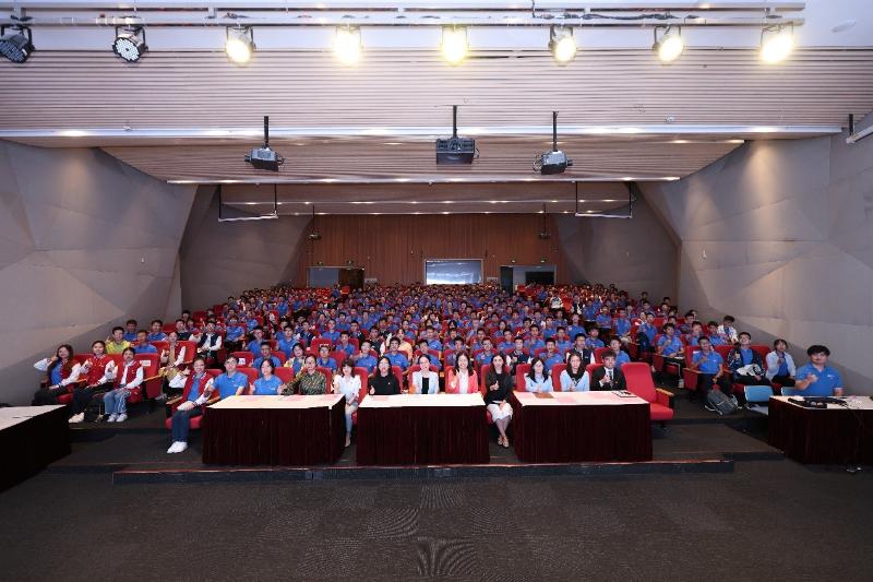 phpRq0KB01634281559.jpg