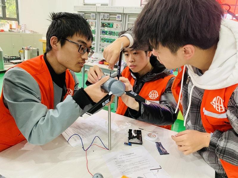 《发电机培训》课件