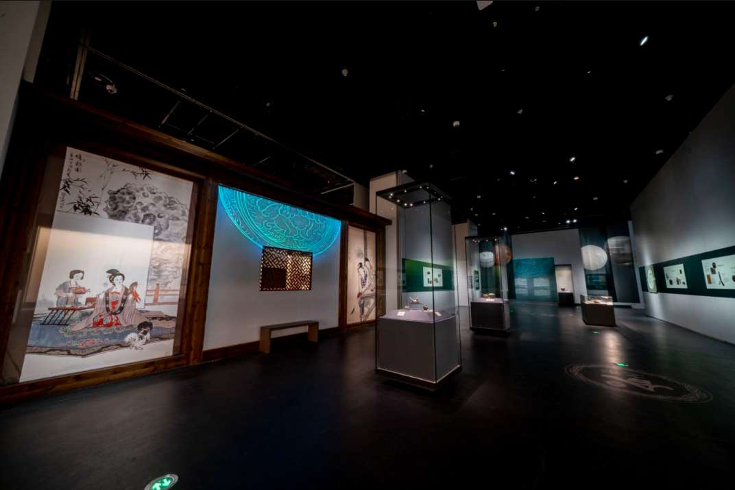 上海交大博物馆举办古代瓷盒展
