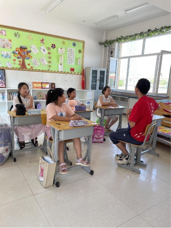 （赵青韵改）[二十大精神专项宣讲实践]“AI赋能美丽家乡”乡村振兴实践团在赤峰市乡村振兴一线766.png