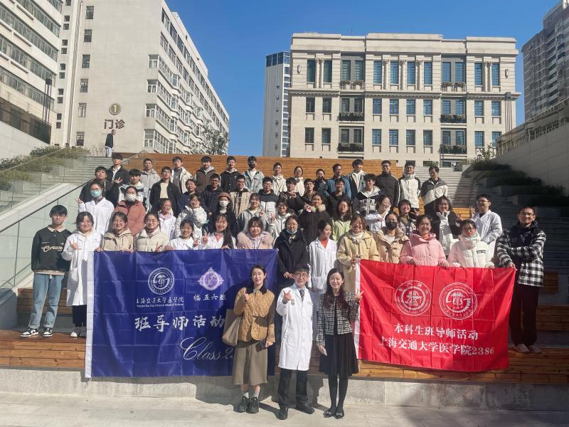 图六联合班导师活动合照.jpg