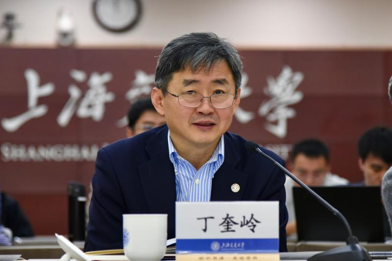 丁校长单人.jpg