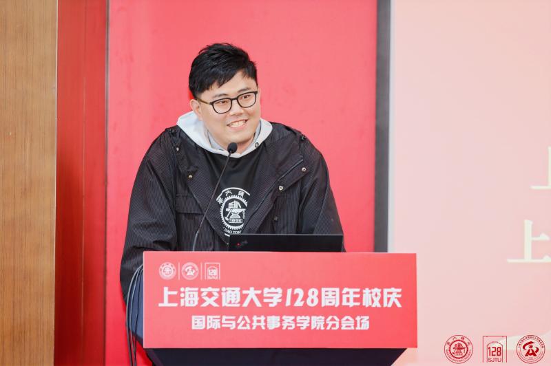 陈觉.jpg