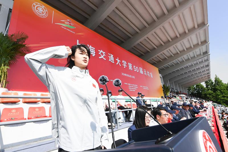 运动员宣誓（宣）.jpg
