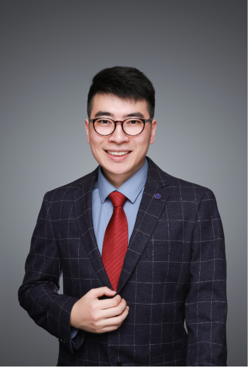 秦通推文配图-个人照.png