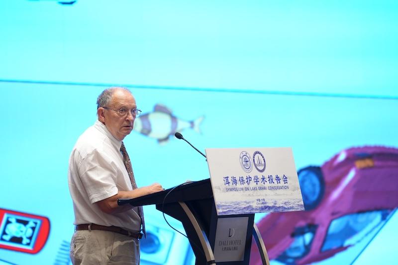 8.Prof.Dr.Alain Dauta 作主题报告.JPG