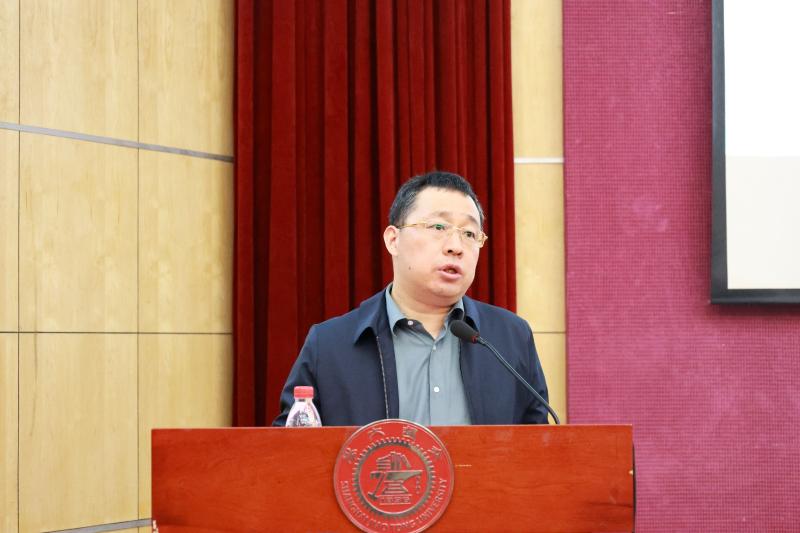 配图3 研究生院副院长张国栋致辞.JPG