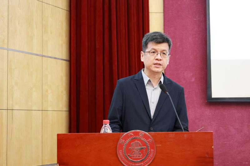 配图6 王景川宣读计票结果.JPG