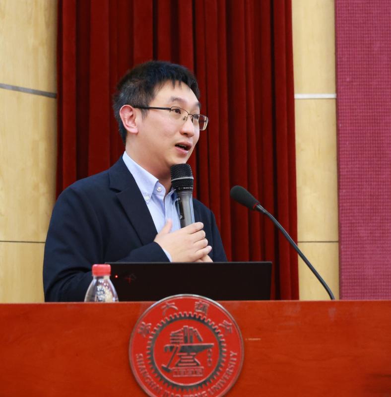 配图14上海交通大学教授黄晓霖.JPG