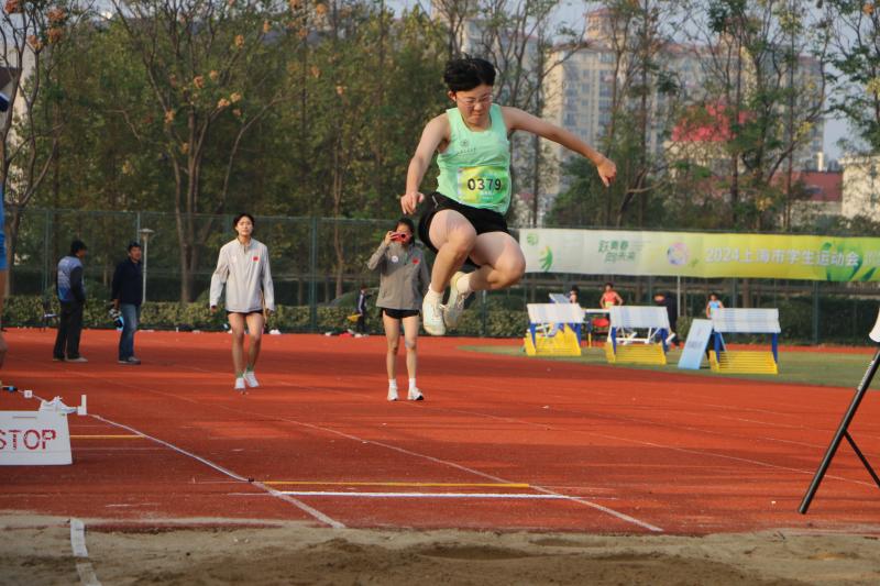 图片6 聂雨樨在比赛中.JPG