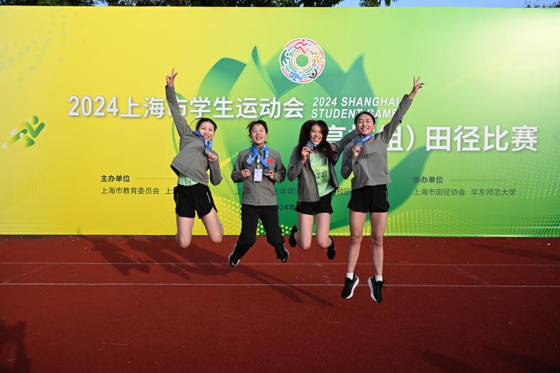 图片8 女甲4x400接力.JPG