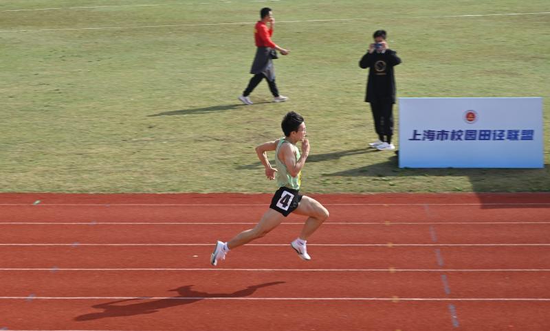 图片10 赵峻图在比赛中.jpg