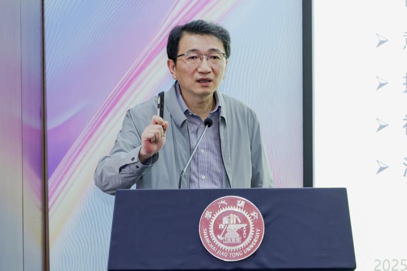 杨海军.JPG