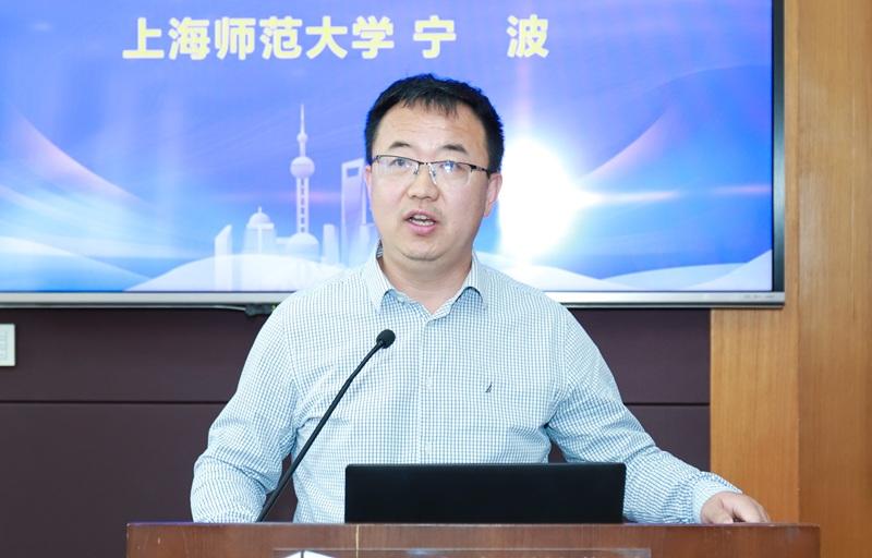 11 “曙光学者”代表发言2.jpg