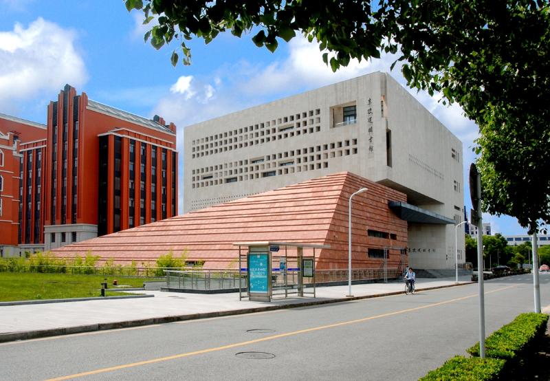 【图02】坐落于上海交大闵行校区的李政道图书馆.jpg