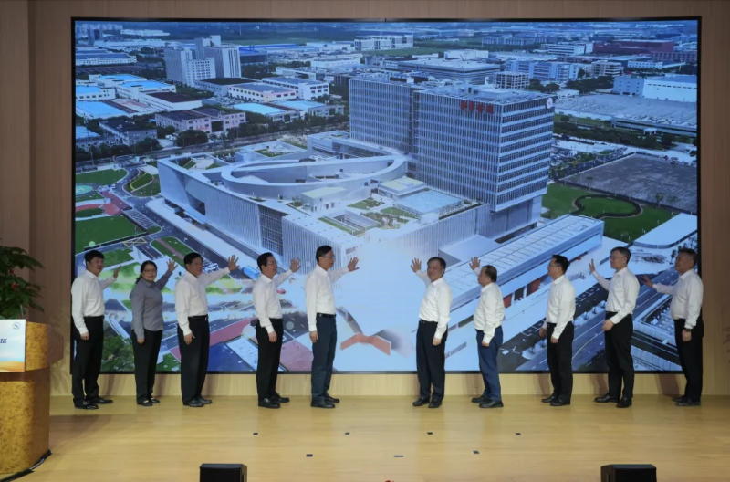 服务“五大新城”，助力“健康上海”，附属新华医院奉贤院区正式启用