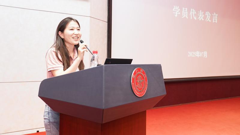 学员代表2.jpg