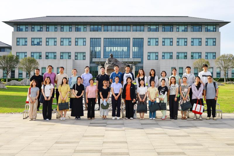 上海交通大学图书馆赴恩来干部学院开展专题培训