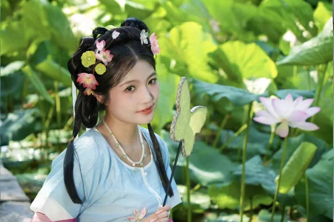 这个夏天，交大只想“荷”你在一起