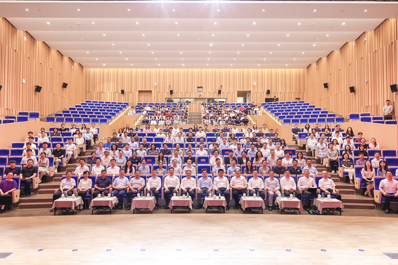 上海交通大学召开2025年就业工作会议
