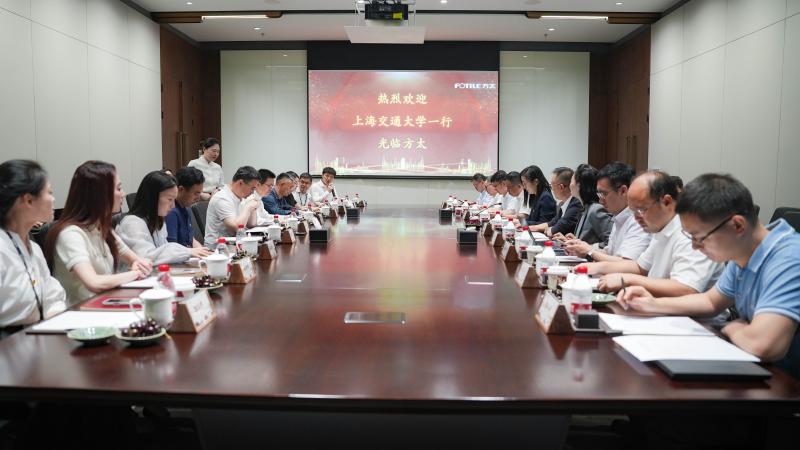上海交大校领导率团赴宁波交流访问