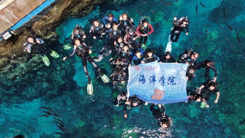 图5.《科学潜水》课程开放水域训练.JPG