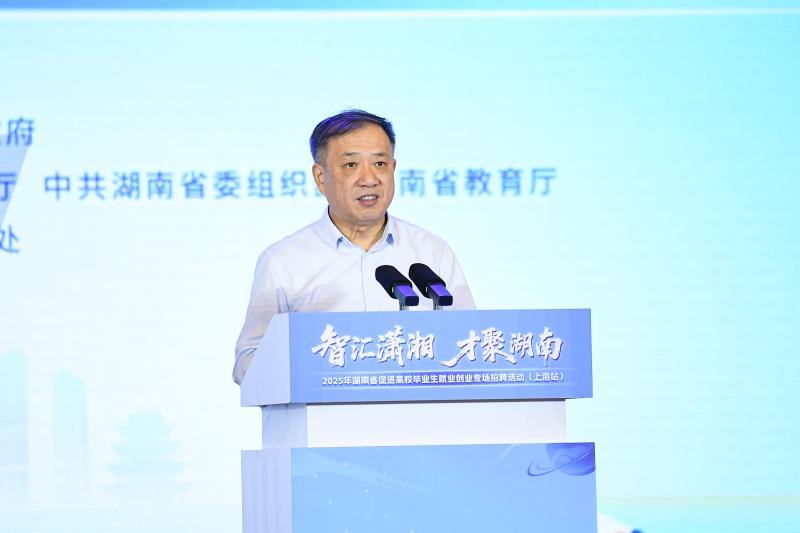 杨.jpg