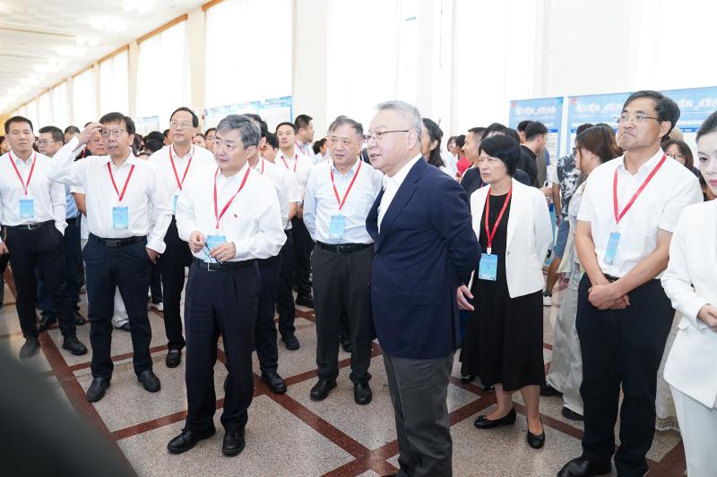 参观.jpg