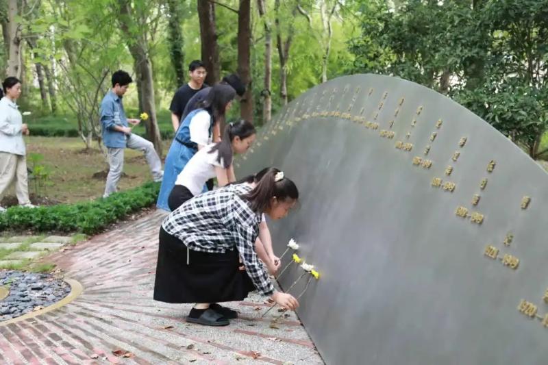 微信图片_20251003111231_10_233_副本.jpg