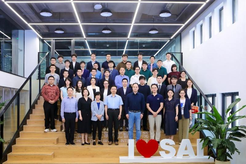 图片22--2025年6月 人工智能学院全体教职员工合影.jpg