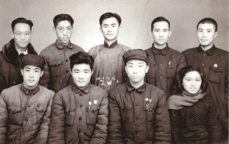 【图09】1951年1月，交大党总支委员会欢送严祖礽、赵国士参加抗美援朝军事干部学校（前排左起：军管会政治老师张同志、严祖礽、赵囯士、曹子真；后排左起：陈启懋、祖振铨、沈友益、张仁昶、工友党员朱骏）.jpg