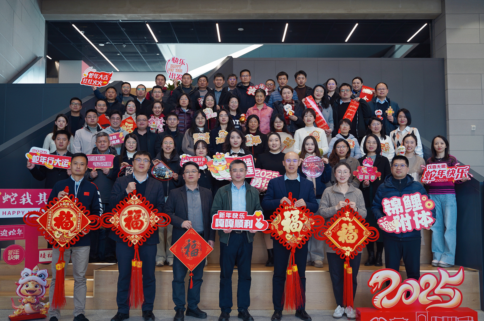 学生工作指导委员会：聚焦“三全育人”高质量发展  落实立德树人根本任务