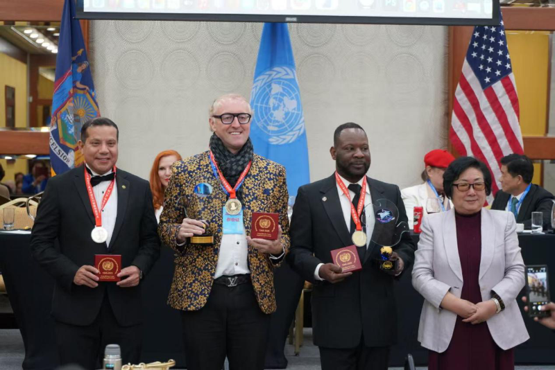 20251027_213910_455.png 03.png