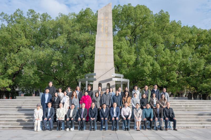 大合照 - 副本.JPG