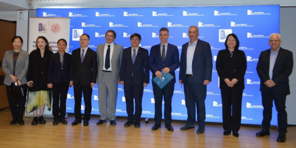 20251102_221618_431.png 01.png