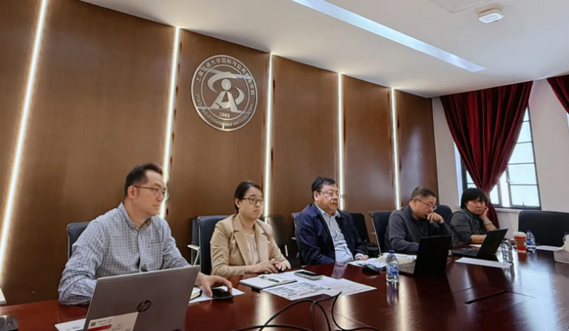 Screenshot 2025-11-04 at 16-13-35 【教育思想大讨论】国际与公共事务学院组织开展教育思想大讨论——教学委员座谈会.png