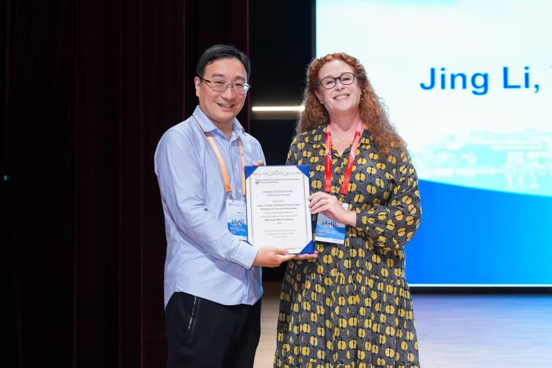 20251107_150414_403.jpg 海报奖.jpg